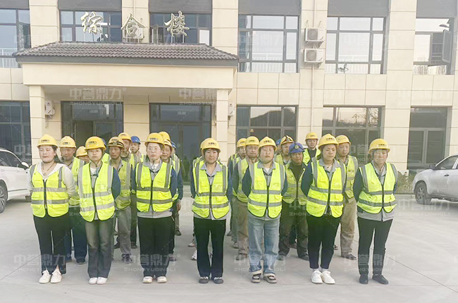 運(yùn)營(yíng)團(tuán)隊(duì).jpg 運(yùn)營(yíng)團(tuán)隊(duì).jpg