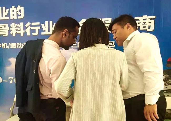 ���u(y��)�����Ĵ��k��̎���������H���[��(hu��)�M(j��n)������Ʒչ