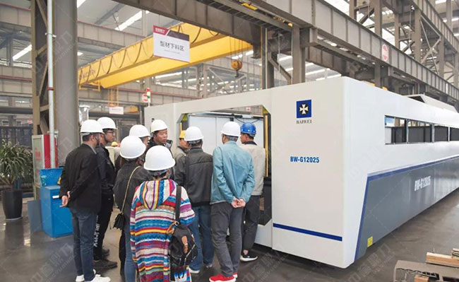 ���^���u�������ܻ�һ�w���a(ch��n)܇�g���߾��˼ӹ��O(sh��)��