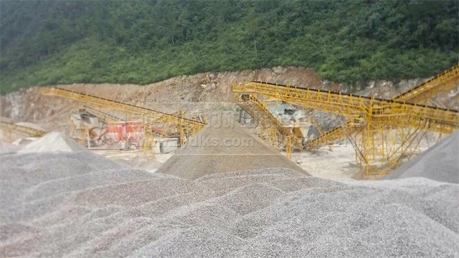 配置除塵設(shè)施的生產(chǎn)線