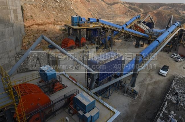 錘式破碎機使用現場