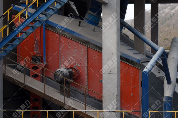 安陽中聯(lián)水泥時產1500噸骨料生產線篩分 安陽中聯(lián)水泥時產1500噸骨料生產線篩分