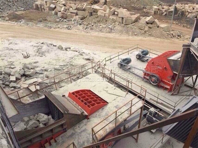 碎石機(jī)工作原理