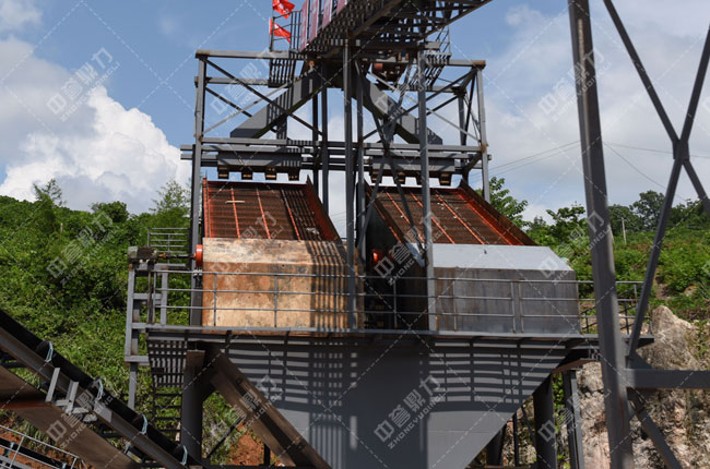 圓振篩在選礦廠使用現場