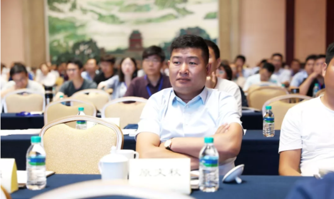 中譽鼎力裝備設(shè)計公司副總經(jīng)理