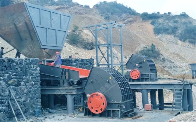 �½�ɰʯ�S�İ��b�F(xi��n)��