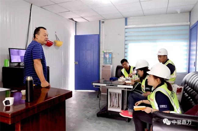 客戶溝通交流現場