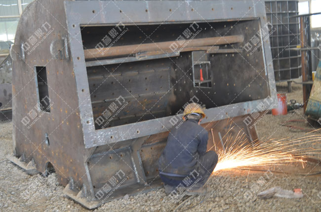 廠家加工錘式破碎機現場