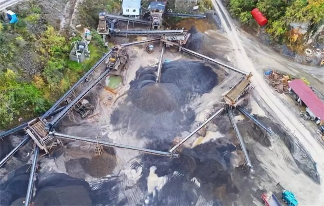 張吉懷項目部機制砂生產(chǎn)線