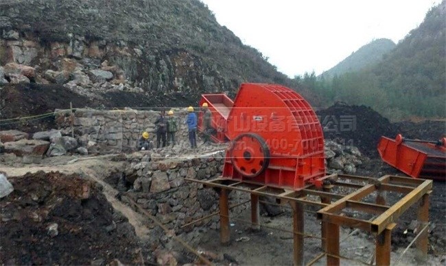 ��ʯ�C(j��)еʹ�ìF(xi��n)��(ch��ng)