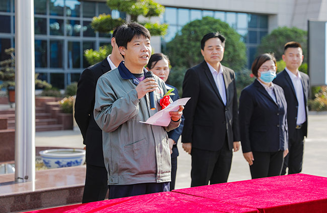 車工代表王海彥發(fā)言