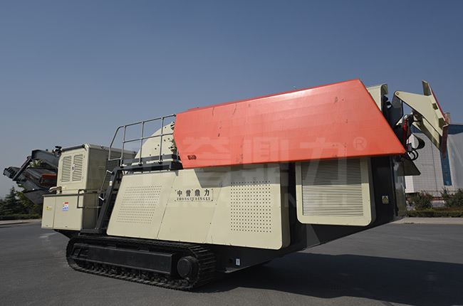 小型混凝土塊移動破碎機成為時代發(fā)展的“標配” 小型混凝土塊移動破碎機成為時代發(fā)展的“標配”